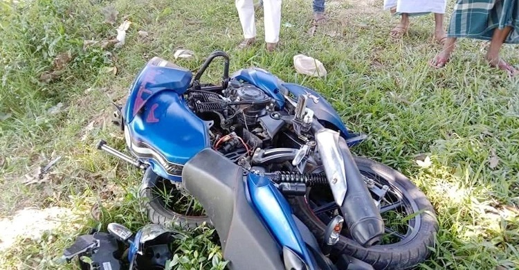 Three schoolboys killed as motorcycle hits tree