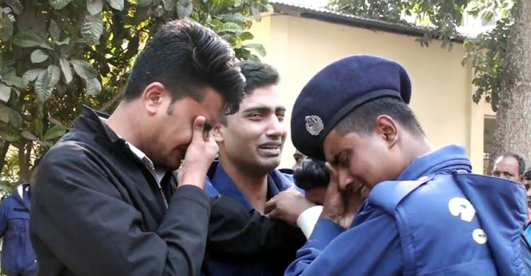 এবার বাসের ধাক্কায় প্রাণ গেল পুলিশ সদস্যের