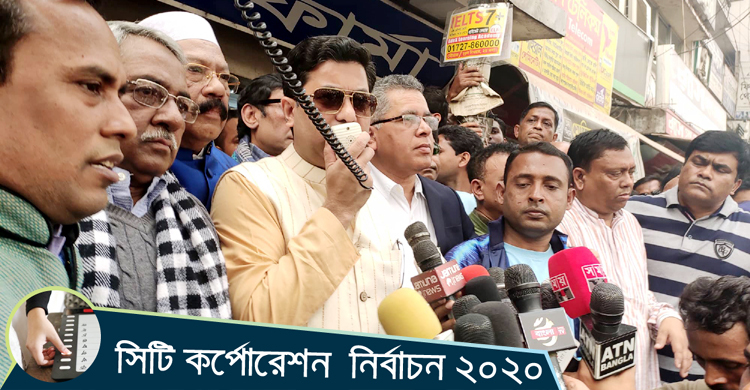 আরামবাগের ৯২ নম্বর বাড়ির সামনে থমকে যান তাপস