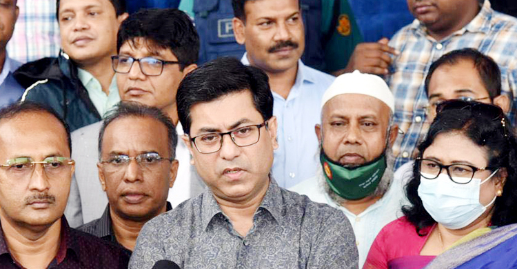 সব দখলদারকেই খালের জায়গা ছেড়ে দিতে হবে: তাপস