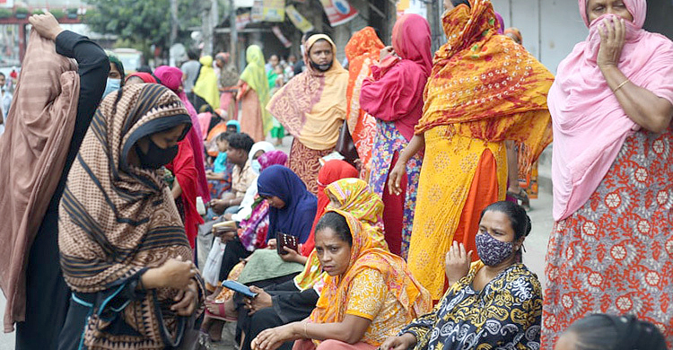 ফিরেছে হারানো চাকরি, মেলেনি স্বস্তি