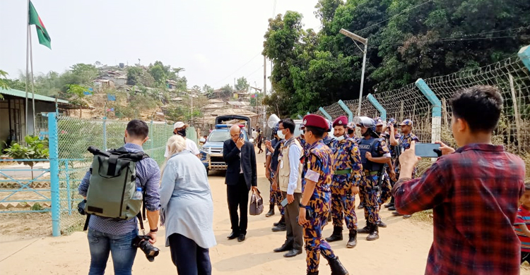 যুক্তরাষ্ট্র জেনোসাইড ওয়াচের ৩ স্কলারের রোহিঙ্গা ক্যাম্প পরিদর্শন