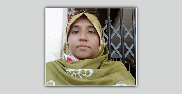 মেয়ের ওপর অভিমান করে ফাঁস নিলেন স্কুলশিক্ষিকা