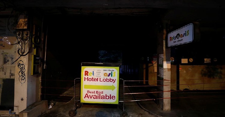 Covid-19: Thailand curbs shopping mall hours