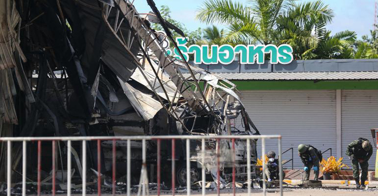 Multiple bomb, arson attacks rock Thailand’s south