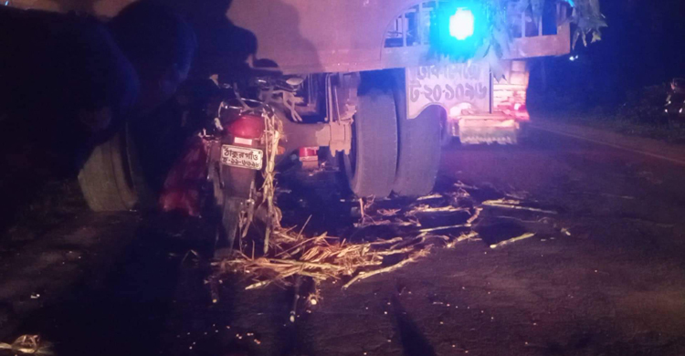 ট্রাকের ভেতর ঢুকে গেলো মোটরসাইকেল, আরোহী নিহত