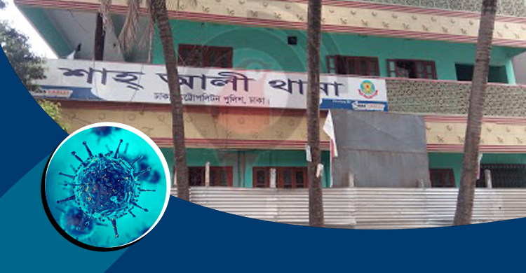 টহল গাড়িতে ঘুরে ঘুরে দরিদ্রদের খাবার দিচ্ছে শাহআলী থানা পুলিশ