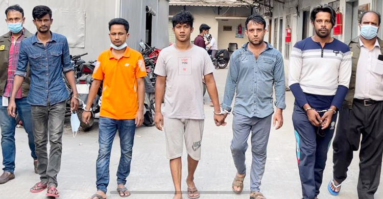 ইয়াবা সেবন করে বাসা-অফিসের গ্রিল কেটে চুরি করত তারা