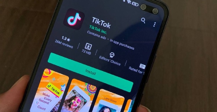 TikTok signs deal with Yankees even as Trump threatens US ban