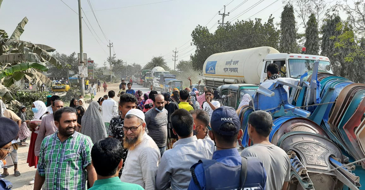 রূপগঞ্জে তিতাসের অভিযানে অবৈধ গ্যাস ব্যবহারকারীদের হামলা