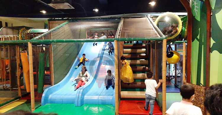 Chizilgan kokraklar Chizilgan kokraklar Jinsiy gomoseksual issiq yigitlar