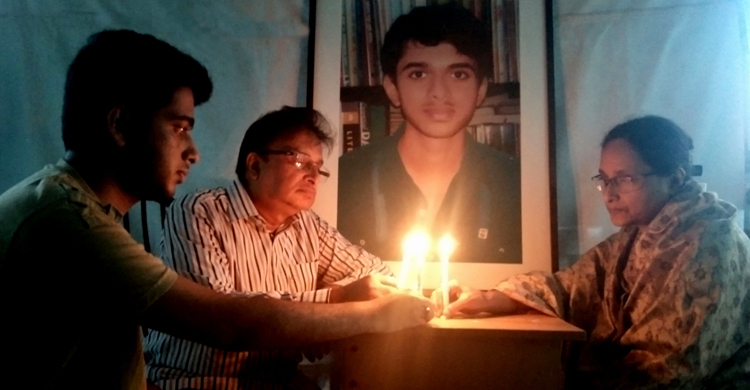 একটি হত্যার বিচার ৮ বছর আটকে থাকতে পারে না: ত্বকীর বাবা