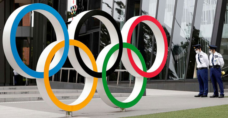 Japan considers asking Olympic fans for negative COVID tests, vaccinations