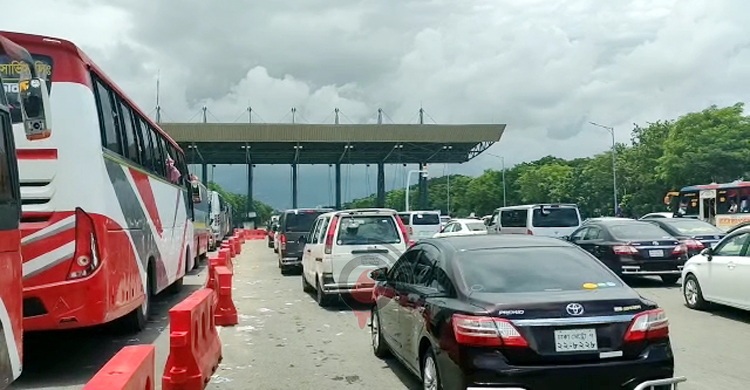 মাওয়া টোলপ্লাজায় ৪ কিলোমিটার দীর্ঘ গাড়ির সারি