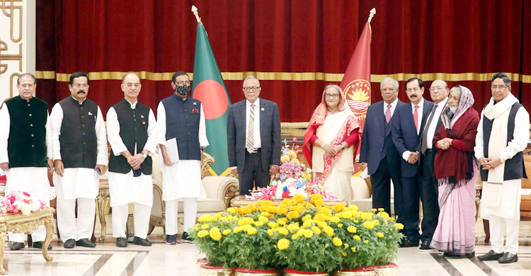 শেখ হাসিনার নেতৃত্বে রাষ্ট্রপতির সংলাপে বসেছে আ’লীগ