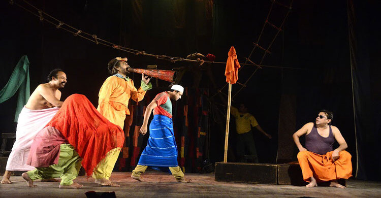 যশোরে ‘সার্কাস সার্কাস’ নাটকের ১০৬তম মঞ্চায়ন