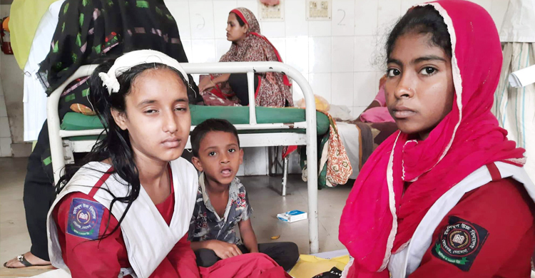 স্কুলে যাওয়ার পথে শিশুদের পিটিয়ে ক্ষোভ মেটালো প্রতিপক্ষ