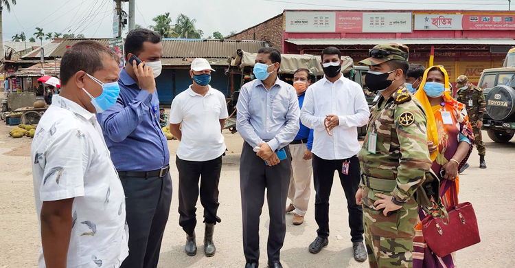 শেরপুরে ঘরবন্দি শহরবাসী, উল্টো চিত্র গ্রামে