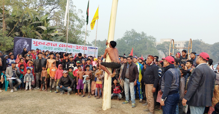 সুলতান মেলায় গ্রাম বাংলার ঐতিহ্যবাহী লাঠিখেলা