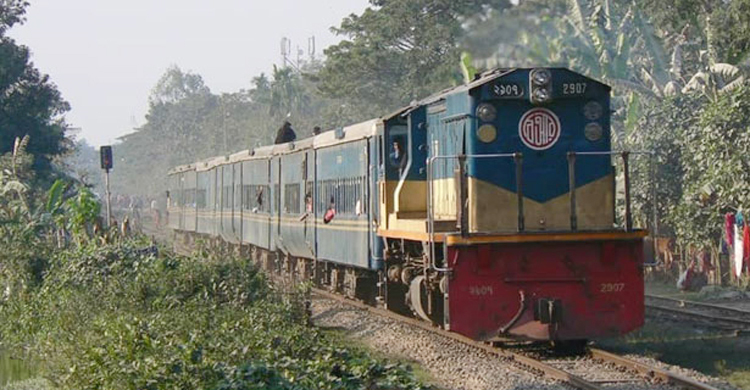 ঢাকার সঙ্গে উত্তর-দক্ষিণের রেল যোগাযোগ স্বাভাবিক