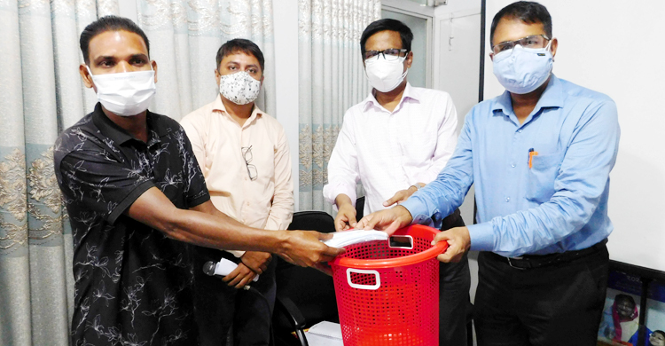 ভ্রাম্যমাণ খাদ্য বিক্রেতাদের প্রশিক্ষণের আওতায় আনতে হবে