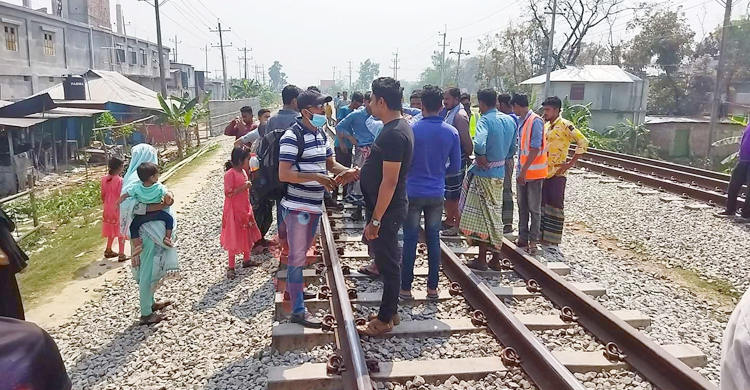 ঢাকা-চট্টগ্রাম ট্রেন চলাচল বন্ধ