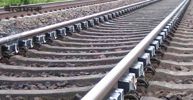 চট্টগ্রামে ট্রেনে কাটা পড়ে মাদরাসা শিক্ষার্থীর মৃত্যু