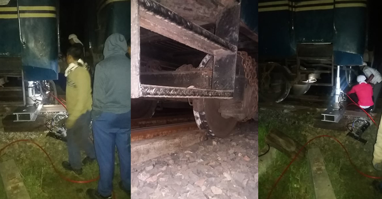 ঈশ্বরদীতে ট্রেন লাইনচ্যুত, ঢাকার সঙ্গে রেল যোগাযোগ বন্ধ