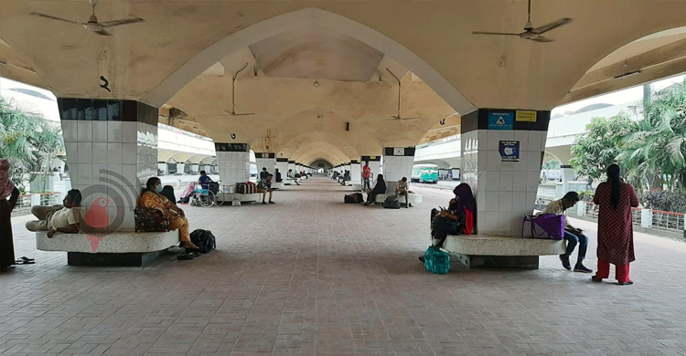 চালকদের দাবি শুনতে কমলাপুরে রেলমন্ত্রী, দেখা করতে আসছেন না কেউ