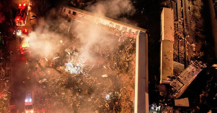Two trains collide in Greece, 26 killed, 85 injured