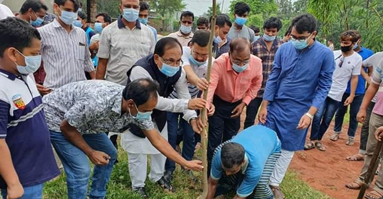 ৫ হাজার গাছ লাগাবে গ্রামীণ ট্রাভেলস