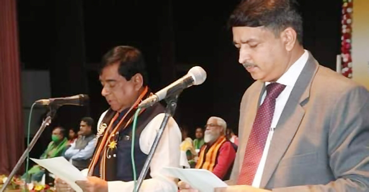 শপথ নিলেন আগরতলার নতুন মেয়র