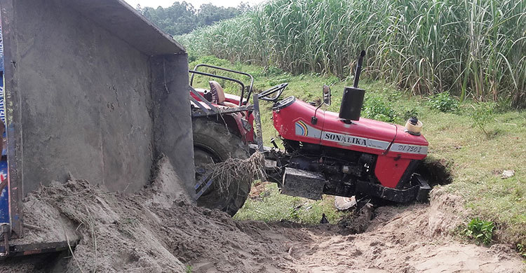 বাড়ি ফেরা হলো না মুরগি ব্যবসায়ীর