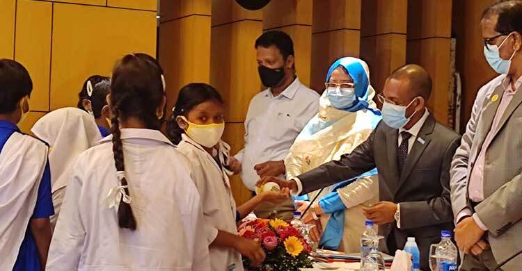 খুদে ডাক্তার কর্মসূচি একটি ভিন্নধর্মী উদ্যোগ: স্বাস্থ্যমন্ত্রী