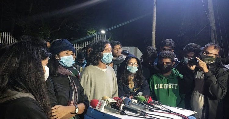 ভিসি পদত্যাগ না করলে বুধবার অনশনে বসবেন শাবি শিক্ষার্থীরা