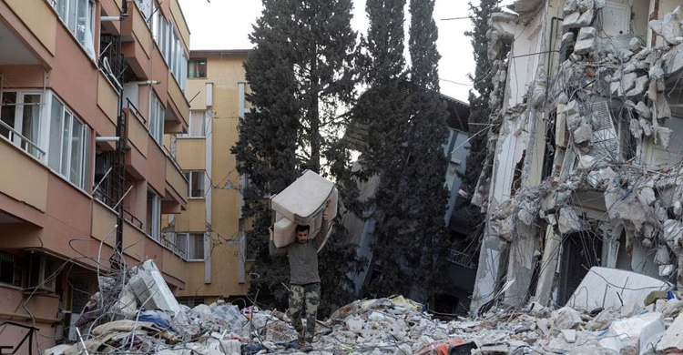 Turkey begins to rebuild for 1.5 million left homeless by earthquakes