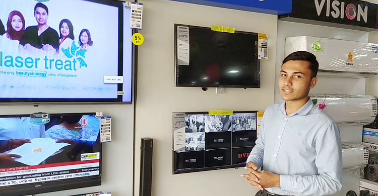 দুই বিশ্বকাপের ডামাডোলেও টেলিভিশন বিক্রিতে মন্দা