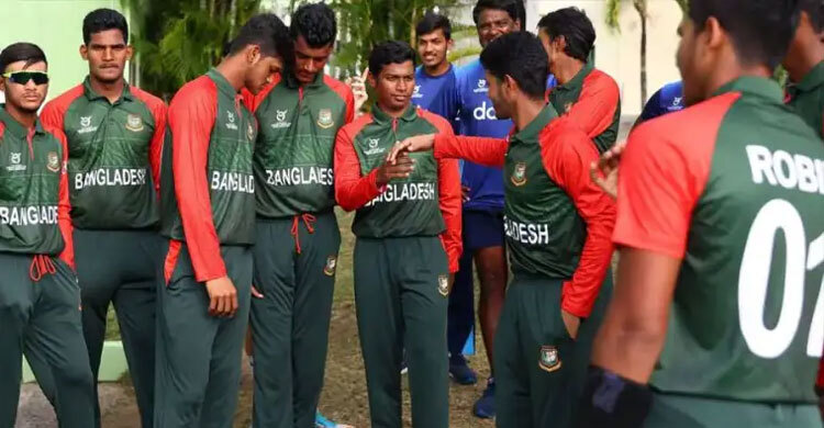সেমিতে ওঠার লড়াইয়ে আজ ভারতের মুখোমুখি বাংলাদেশের যুবারা