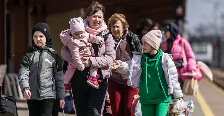 বিদেশে আশ্রিত নাগরিকদের ফিরতে নিষেধ করলো ইউক্রেন