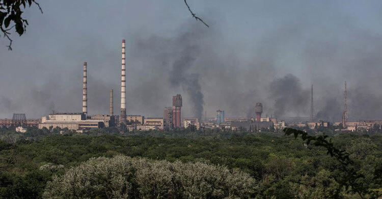 Ukraine holds Sievierodonetsk plant as civilians shelter