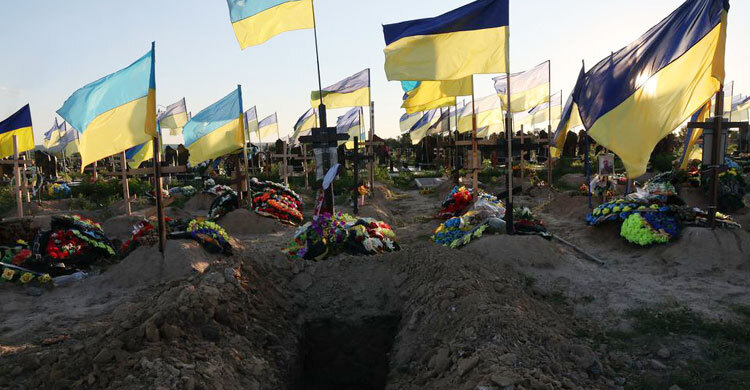 Blasts kill 3 in Russian border city, lawmaker blames Ukraine