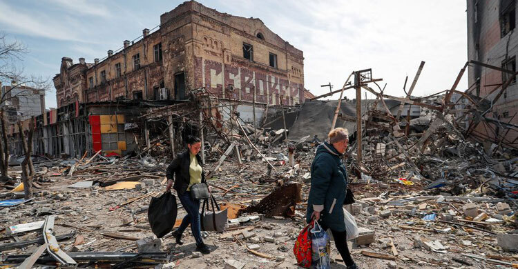 Ukraine prepares for Russian assault, calls for more support