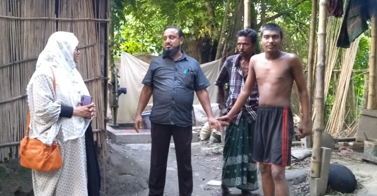 ফরিদপুরের শিকলবন্দি মিলনের পাশে ইউএনও