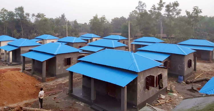দৃষ্টিনন্দন ঘর পাচ্ছে ২৩৭ দুস্থ পরিবার