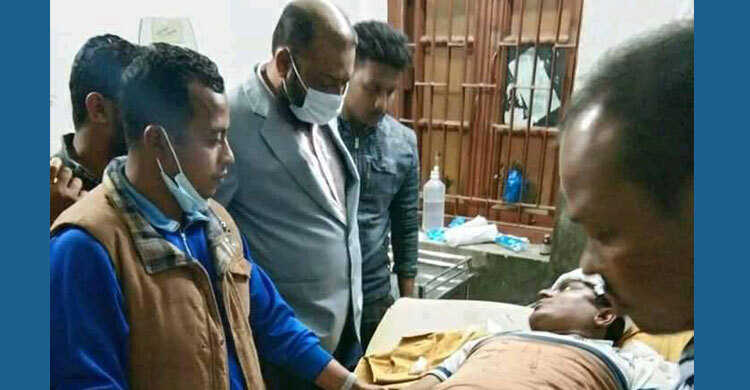 আ.লীগ নেতাকে কুপিয়ে জখম