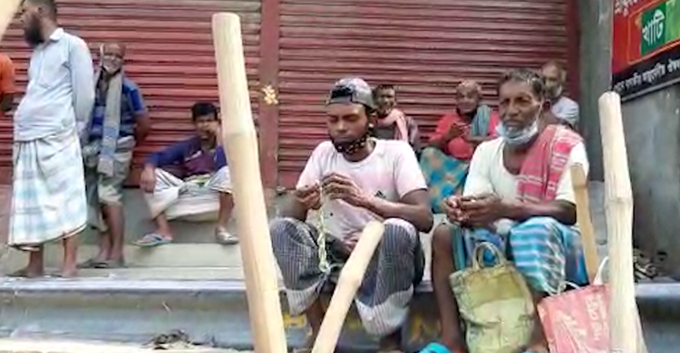 ‘দ্যাশে যামু হেই উপায় নাই, ঢাকায়ও টিকতে পারতেছি না’ | ০৬ মে ২০২১