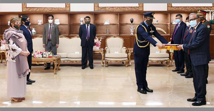 President seeks more Canadian investment in Bangladesh