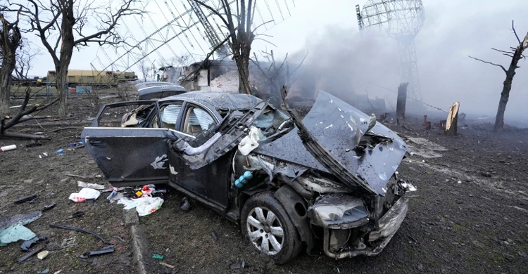 Evacuations halted in Ukraine as Russian guns keep firing: Kyiv