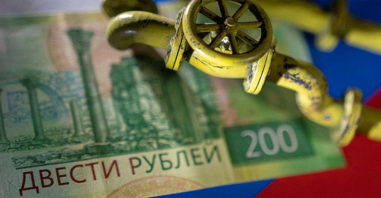 Asian gas buyers puzzle over Putin's demand for payment in roubles