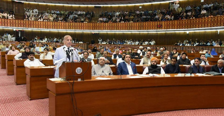Pakistan's new ruling alliance takes control of parliament with new speaker